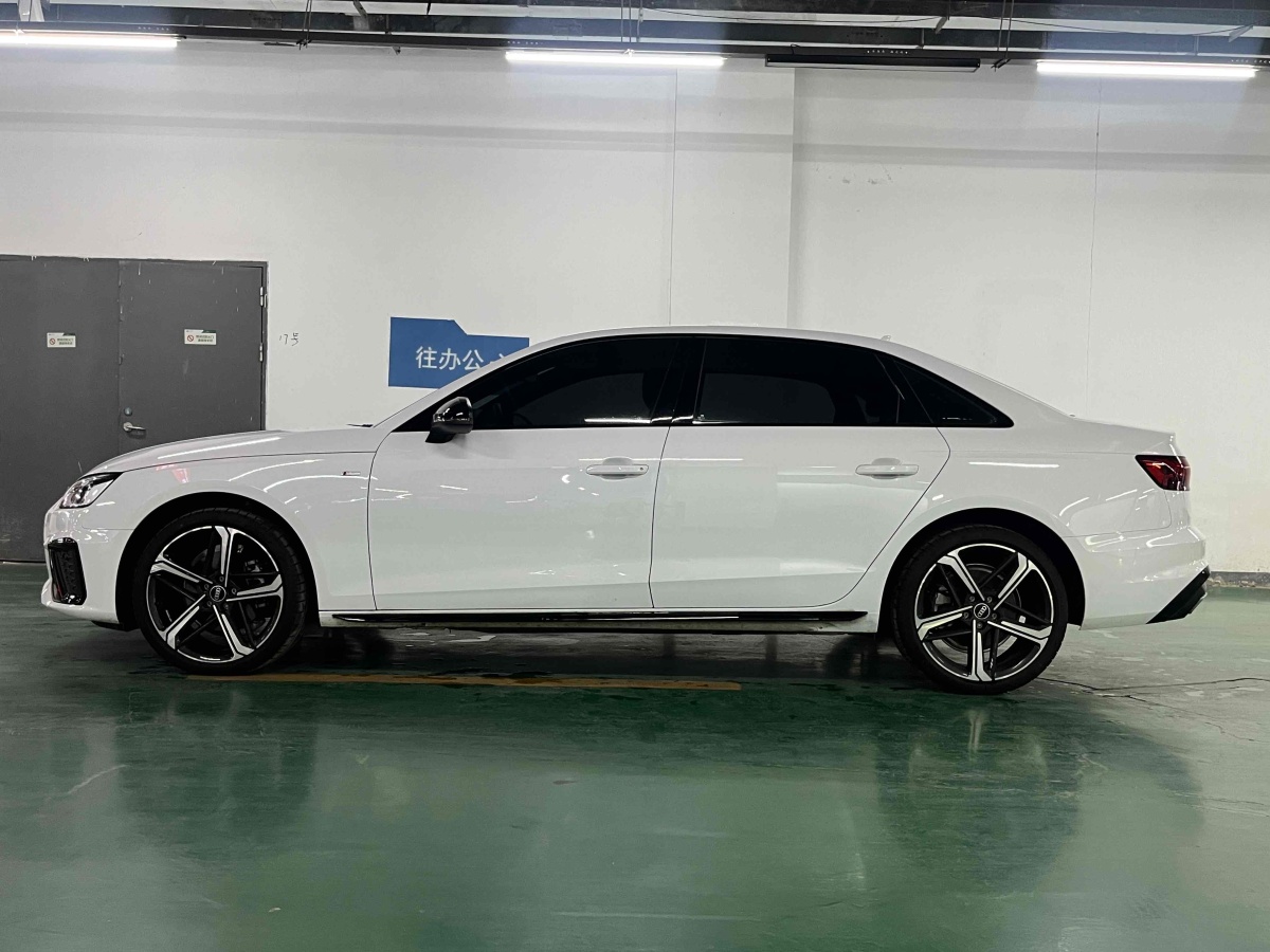 奧迪 奧迪A4L  2024款 40 TFSI 豪華動感型圖片