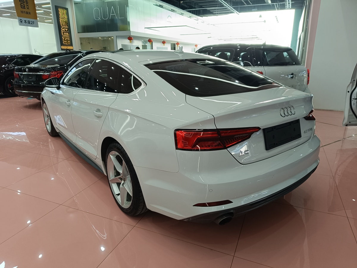 奧迪 奧迪A5  2017款 Coupe 40 TFSI 時(shí)尚型圖片