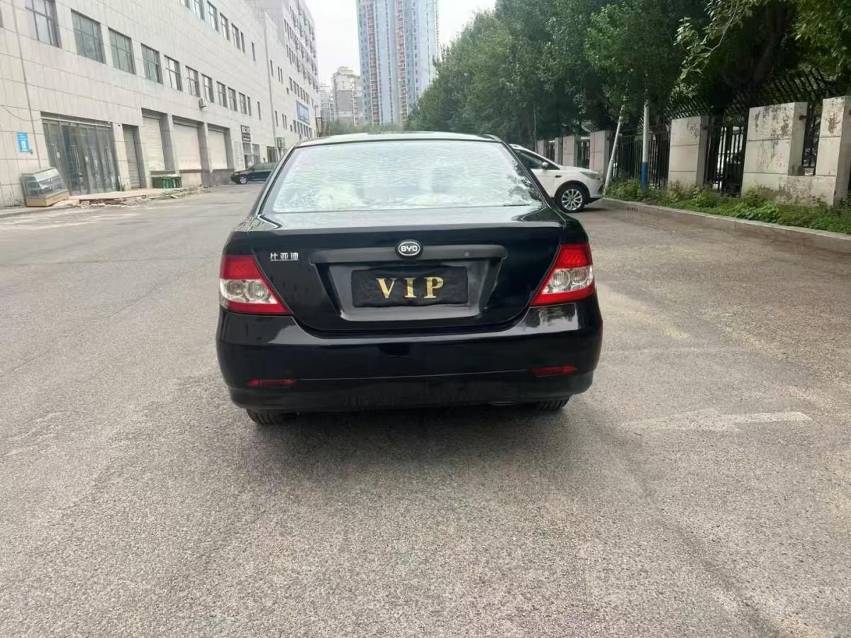比亞迪 F0  2013款 1.0L AMT 悅酷型圖片