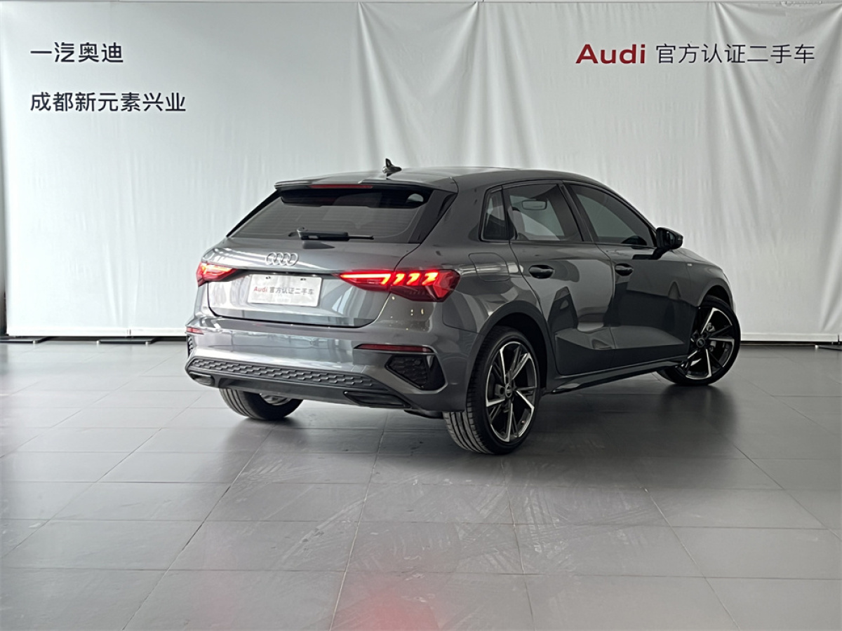 2022年11月奧迪 奧迪A3  2022款 Sportback 35 TFSI 時(shí)尚運(yùn)動(dòng)型