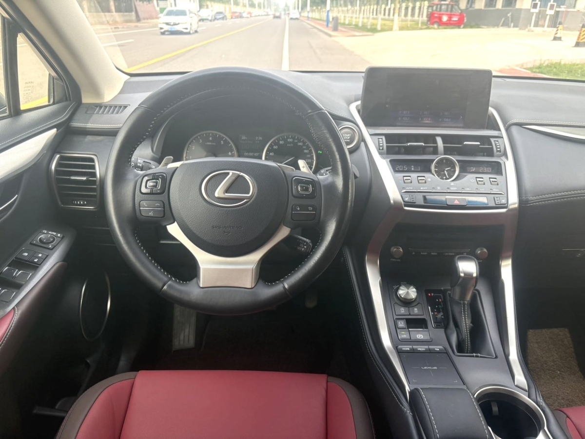雷克薩斯 NX  2018款 300 前驅(qū) 鋒行版圖片