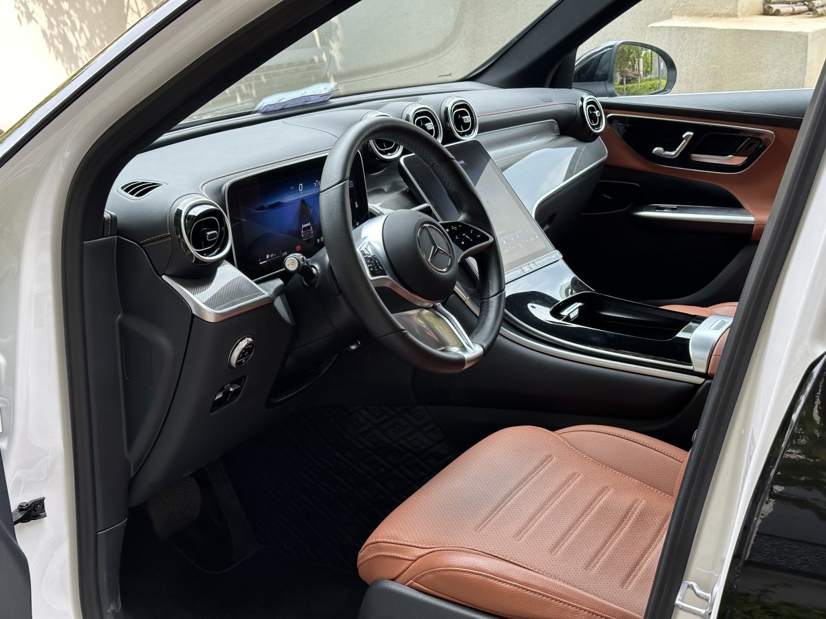 2023年5月奔馳 奔馳GLC  2024款 GLC 260 L 4MATIC 動感型 7座
