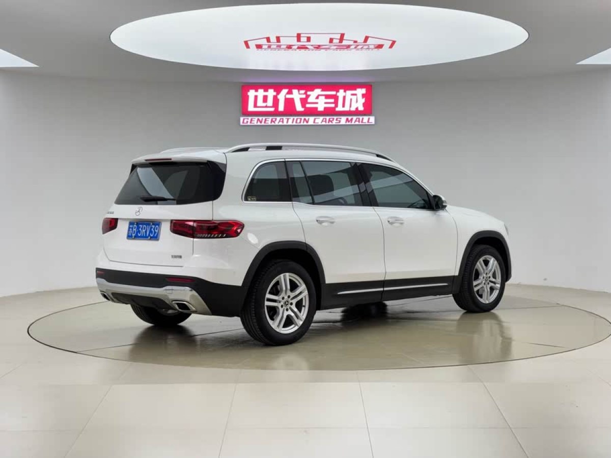 奔馳 奔馳GLB  2022款 改款 GLB 200 動感型圖片