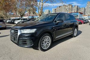 奥迪Q7 奥迪 40 TFSI 舒适型