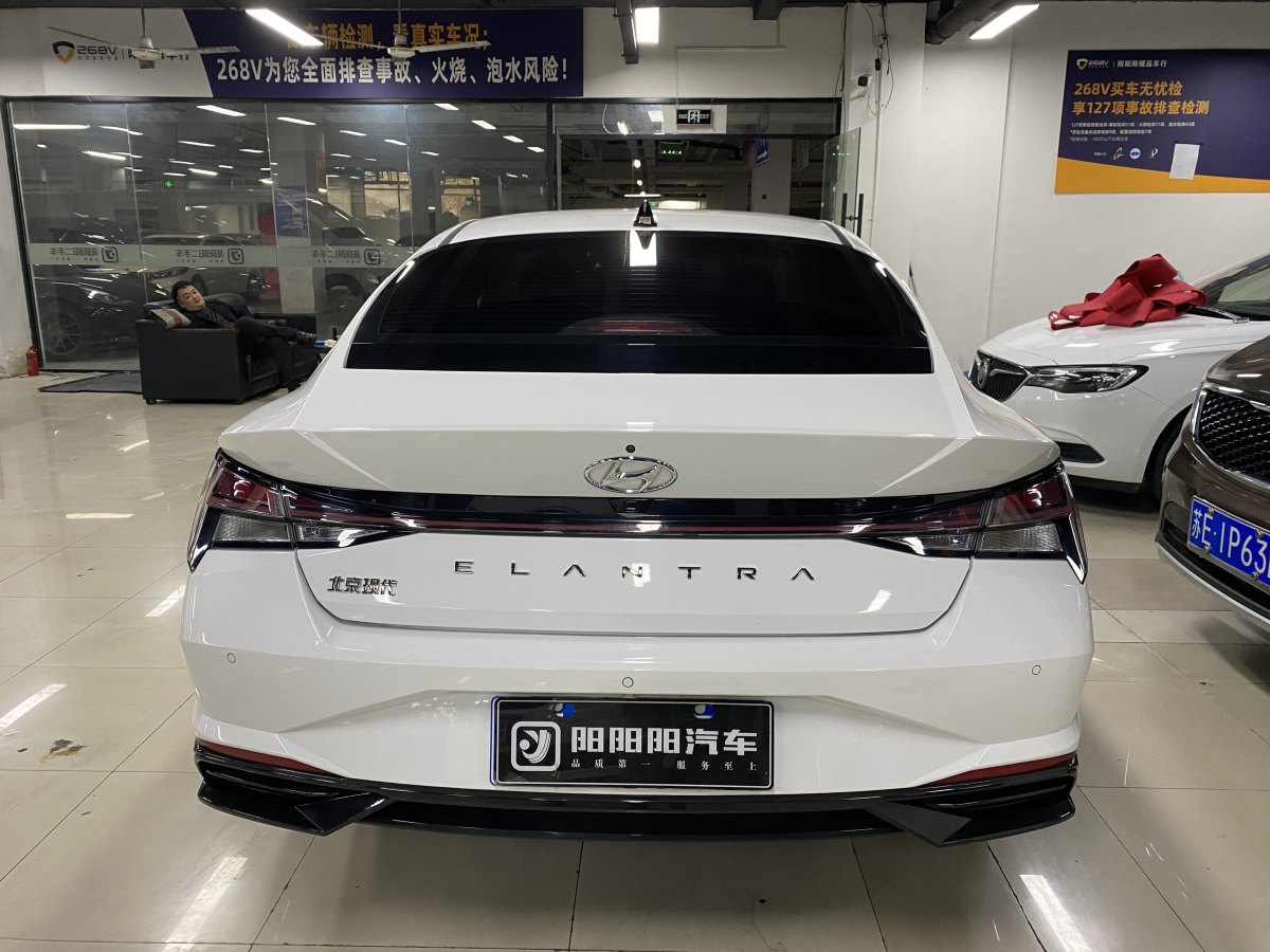 現(xiàn)代 伊蘭特  2022款 1.5L CVT LUX尊貴版圖片