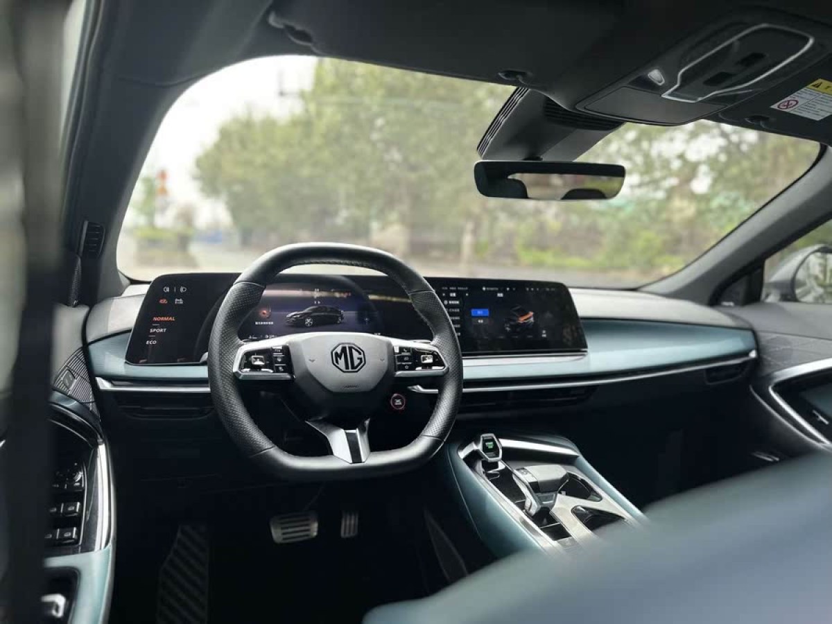 名爵 名爵7  2023款 2.0T 自動Trophy+激擎耀世版圖片