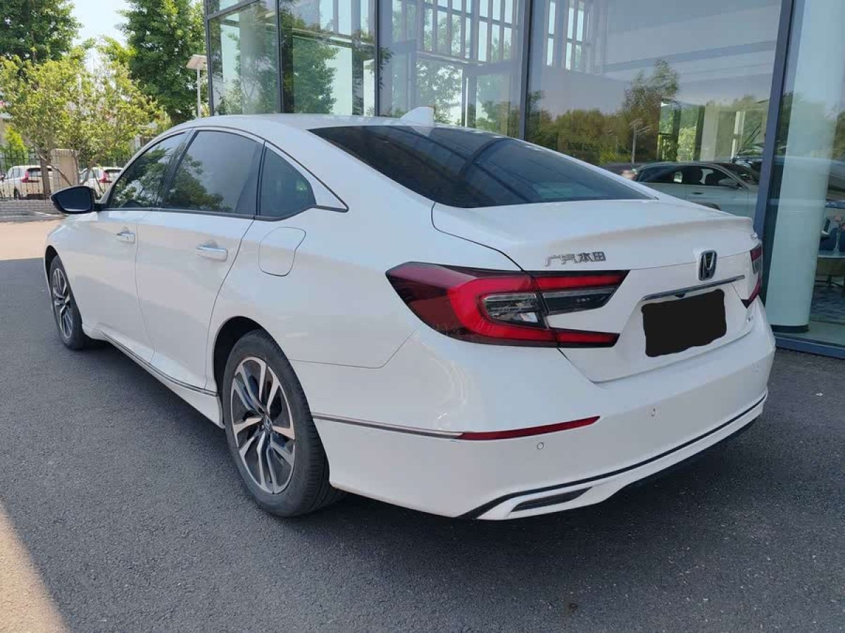 本田 雅閣  2022款 銳?混動(dòng) 2.0L 銳領(lǐng)版圖片