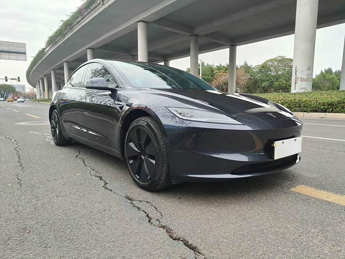 特斯拉 Model Y  2023款 后輪驅(qū)動(dòng)版圖片