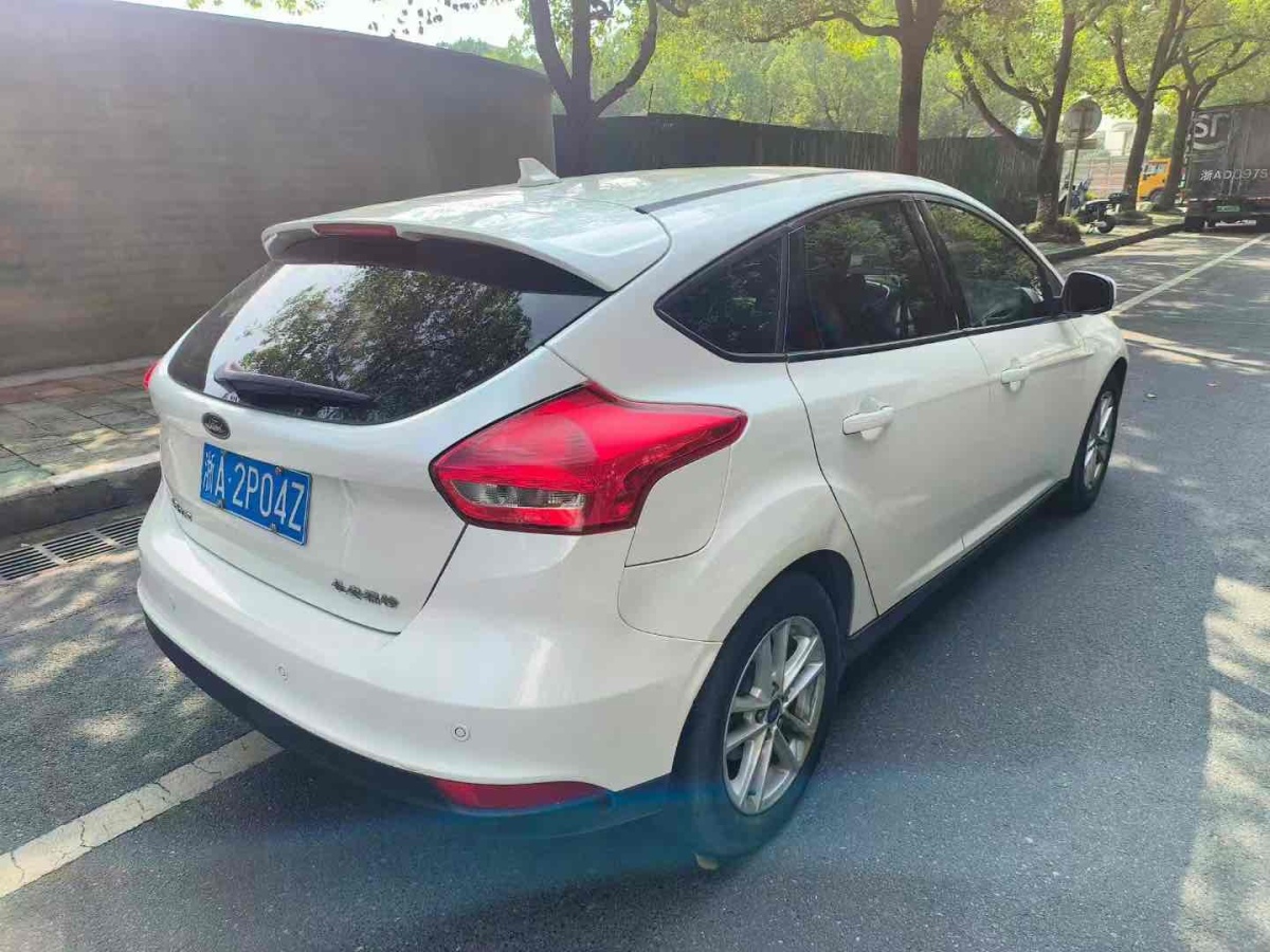 福特 ?？怂? 2017款 兩廂 1.6L 自動(dòng)風(fēng)尚型智行版圖片