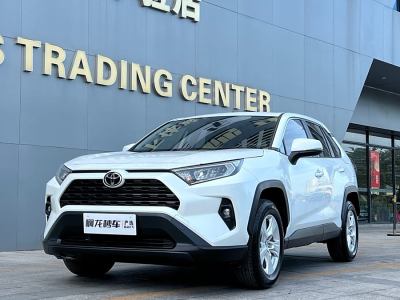 2024年1月 豐田 RAV4榮放 2.0L CVT兩驅(qū)都市版圖片