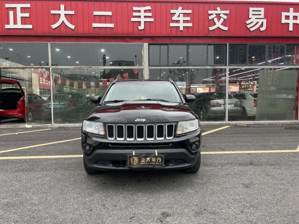 Jeep 指南者  2013款 2.0L 两驱豪华版