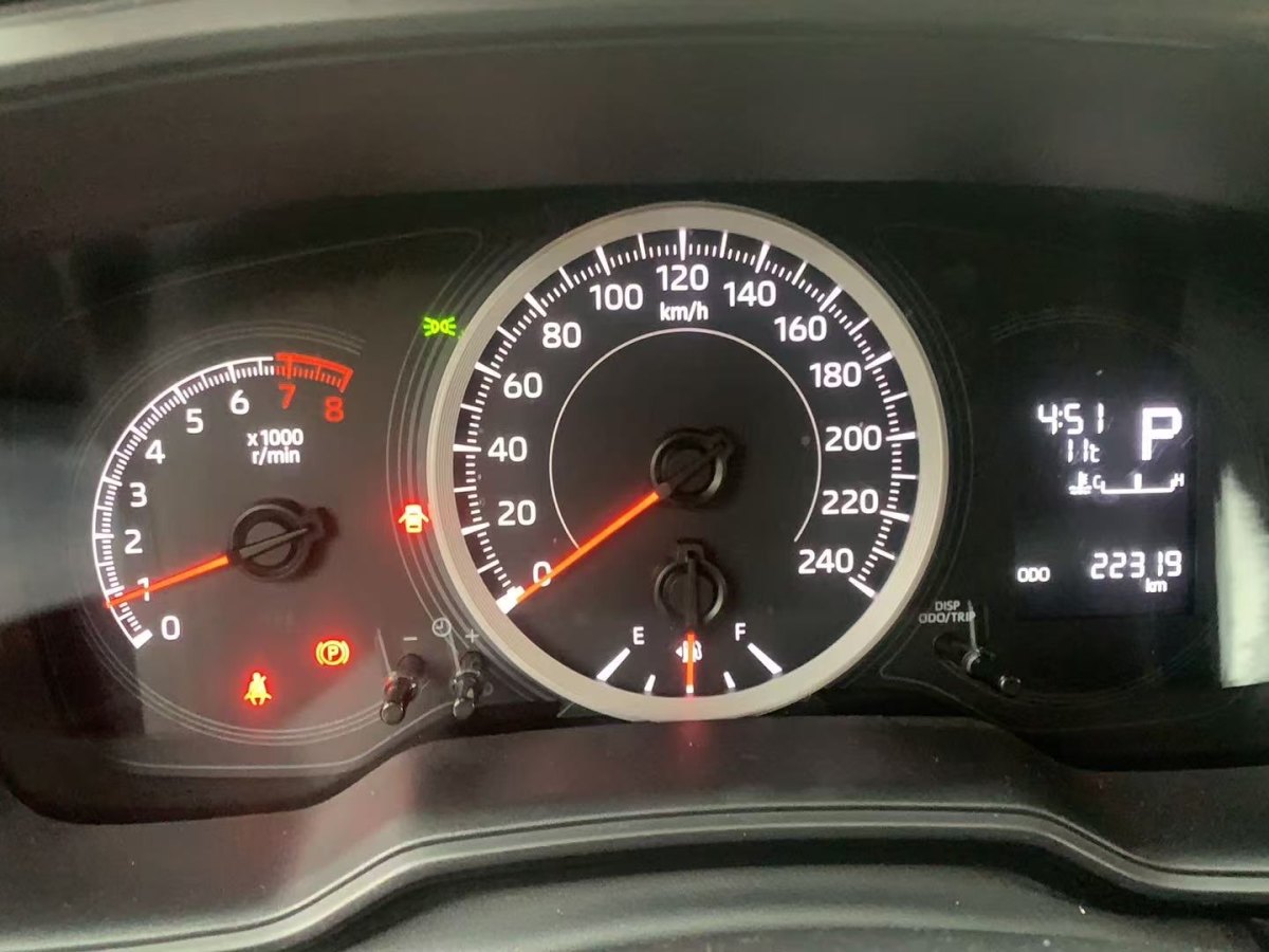 豐田 雷凌  2021款 TNGA 1.5L CVT進(jìn)取版圖片