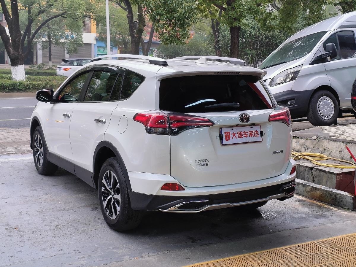 豐田 rav4 2016款 榮放 2.0l cvt兩驅智尚版圖片