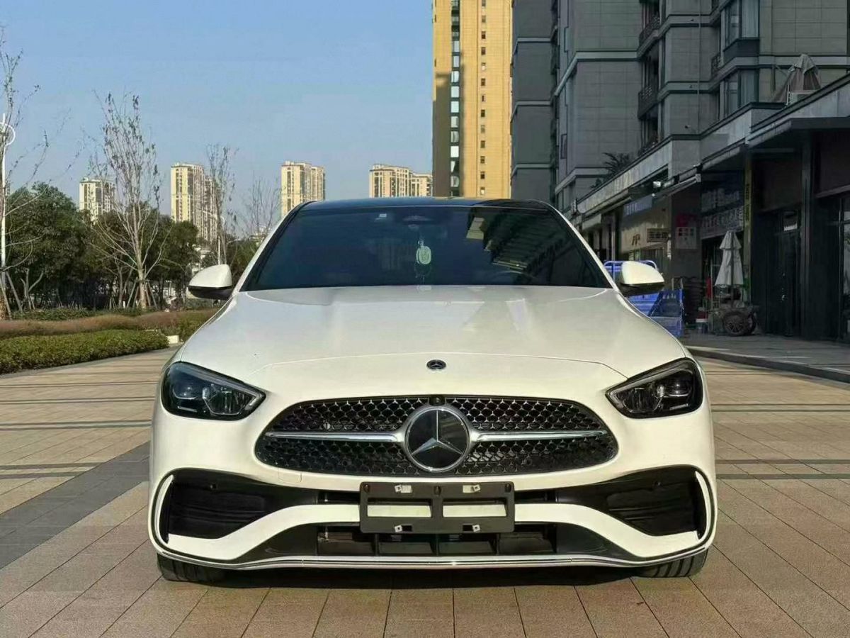 奔馳 邁巴赫S級  2022款 S 680 4MATIC 匠心高定首發(fā)版圖片