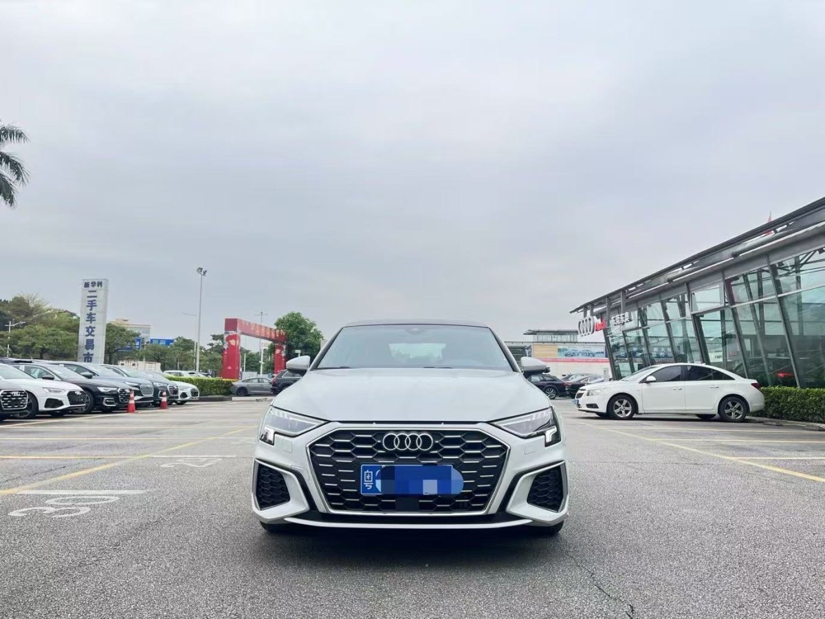 2024年2月奧迪 奧迪A3  2024款 Sportback 35 TFSI 時(shí)尚運(yùn)動(dòng)型