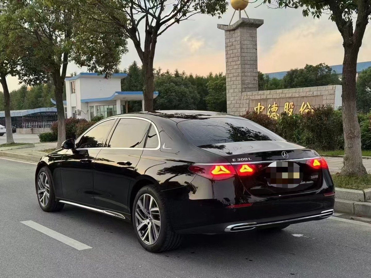 奔馳 奔馳E級  2024款 E 300 L 時尚型圖片