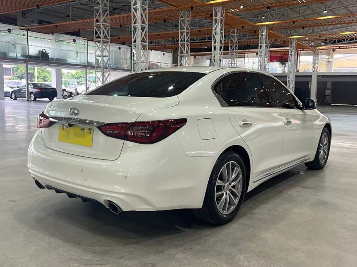 英菲尼迪 Q50L  2018款  2.0T 舒適版 國VI圖片