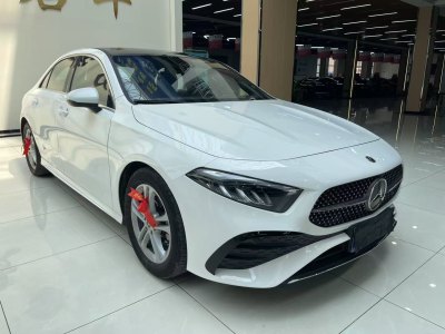 2024年1月 奔馳 奔馳A級 改款 A 180 L 運(yùn)動轎車圖片
