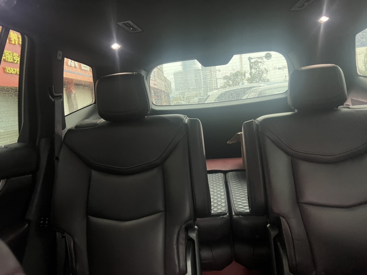 2019年10月凯迪拉克 XT6  2020款 改款 28T 六座四驱豪华型