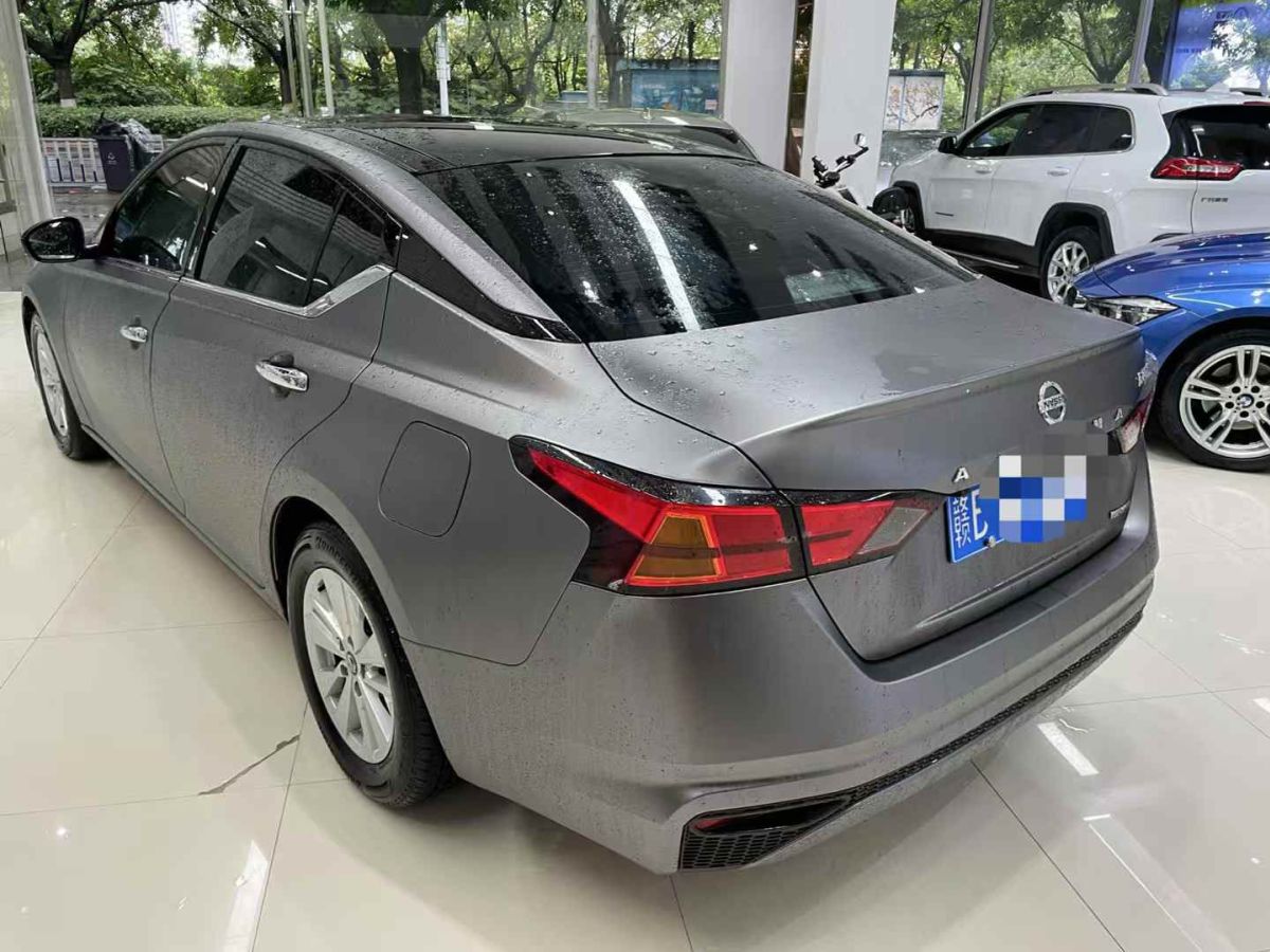 日產(chǎn) 天籟  2020款 2.0L XE 時尚版圖片