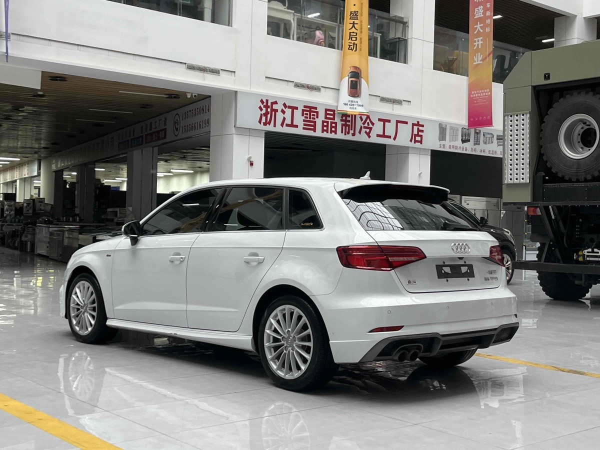 奧迪 奧迪A3  2018款 30周年年型 Sportback 35 TFSI 時尚型圖片