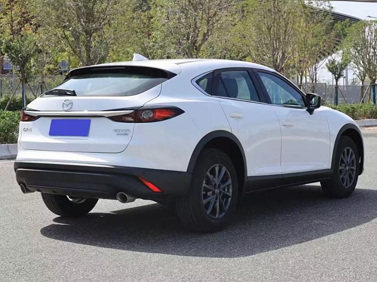 馬自達 CX-4  2021款 2.0L 自動兩驅(qū)藍天活力版圖片