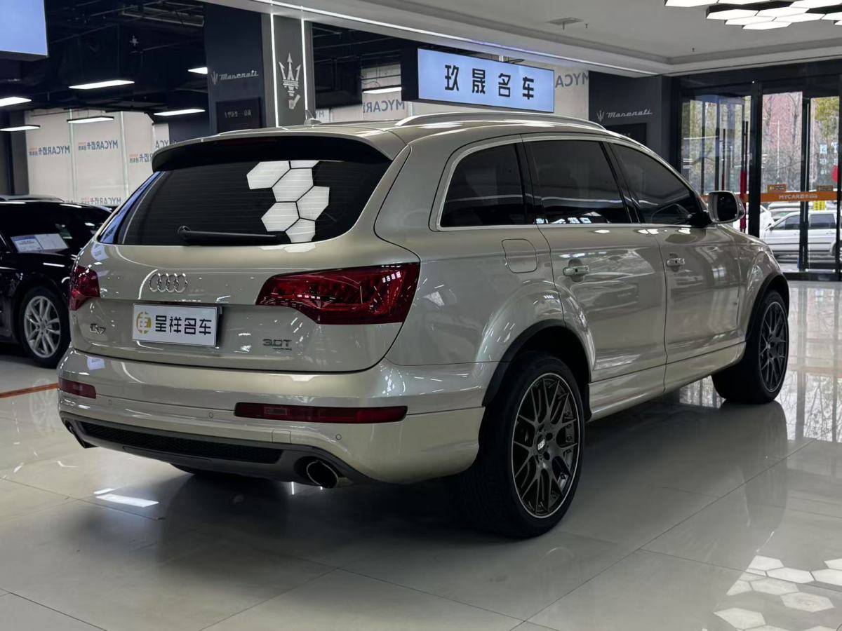 奧迪 奧迪Q7  2012款 3.0 TFSI 專(zhuān)享型(200kW)圖片