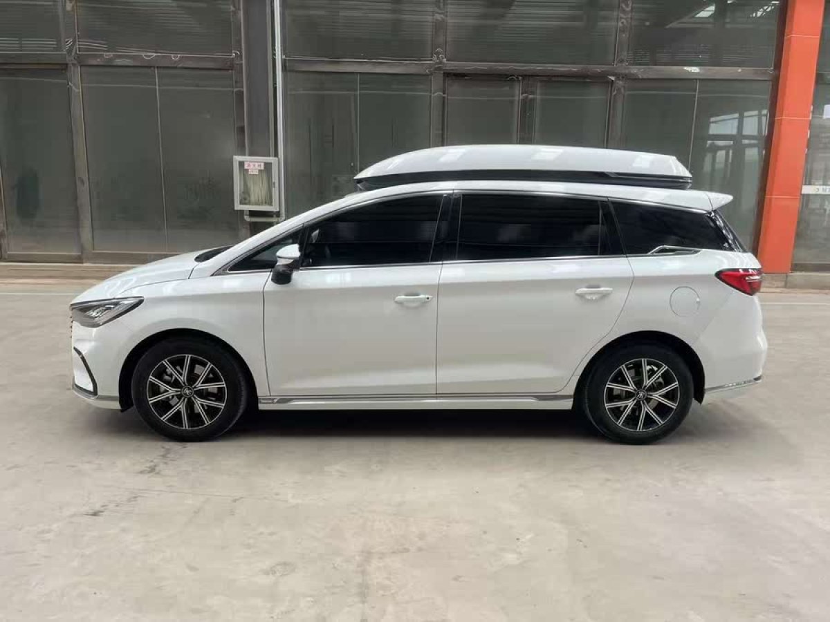 比亞迪 宋MAX新能源  2022款 DM-i 105KM 行政版圖片