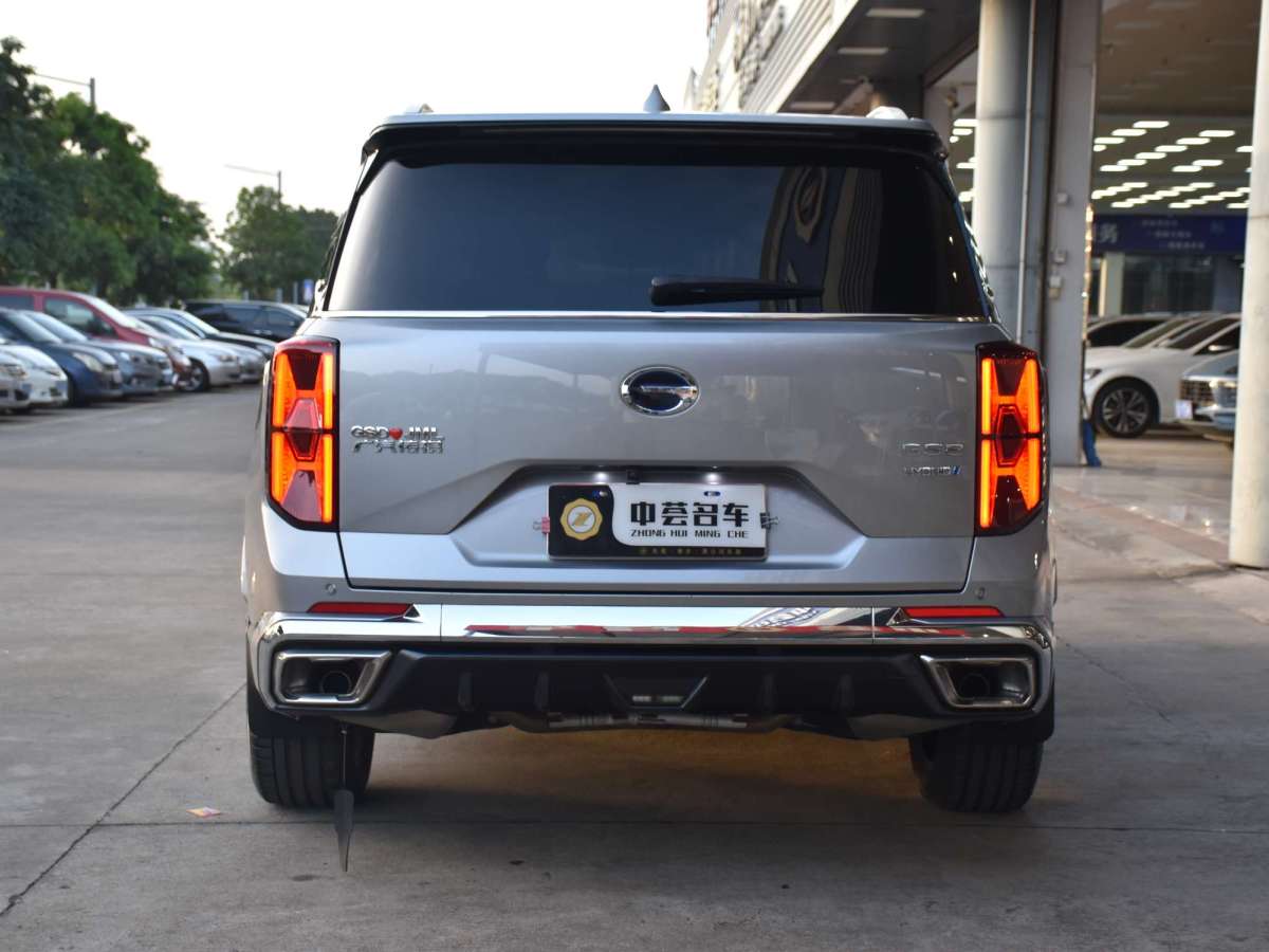 廣汽傳祺 GS8  2024款 雙擎系列 2.0TM 兩驅(qū)尊貴版圖片