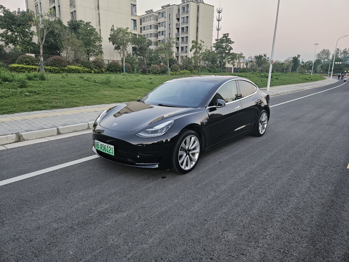 2020年11月特斯拉 Model 3  2019款 標(biāo)準(zhǔn)續(xù)航后驅(qū)升級版