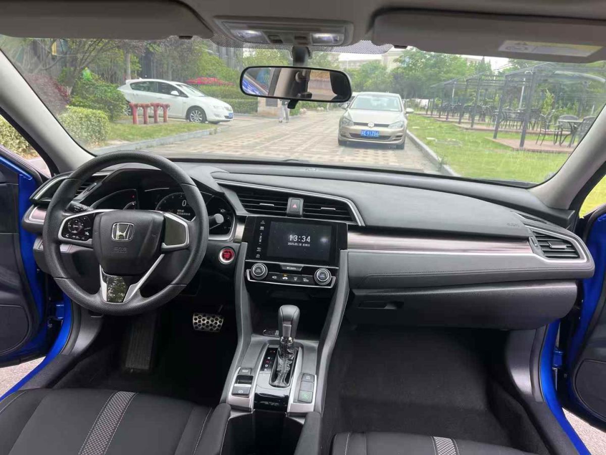 本田 思域  2021款 HATCHBACK 220TURBO CVT新銳控圖片