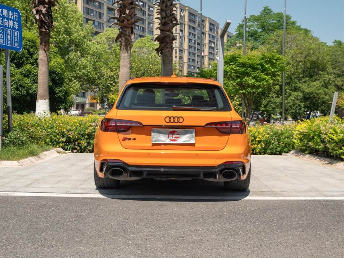 奧迪 奧迪RS 4  2023款 RS4 Avant 暗金版圖片