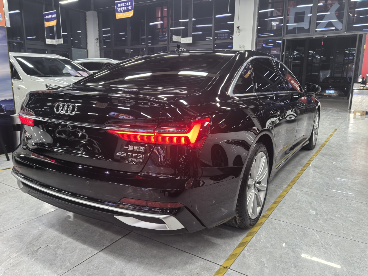 奧迪 奧迪A6L  2023款 改款 45 TFSI 臻選動感型圖片