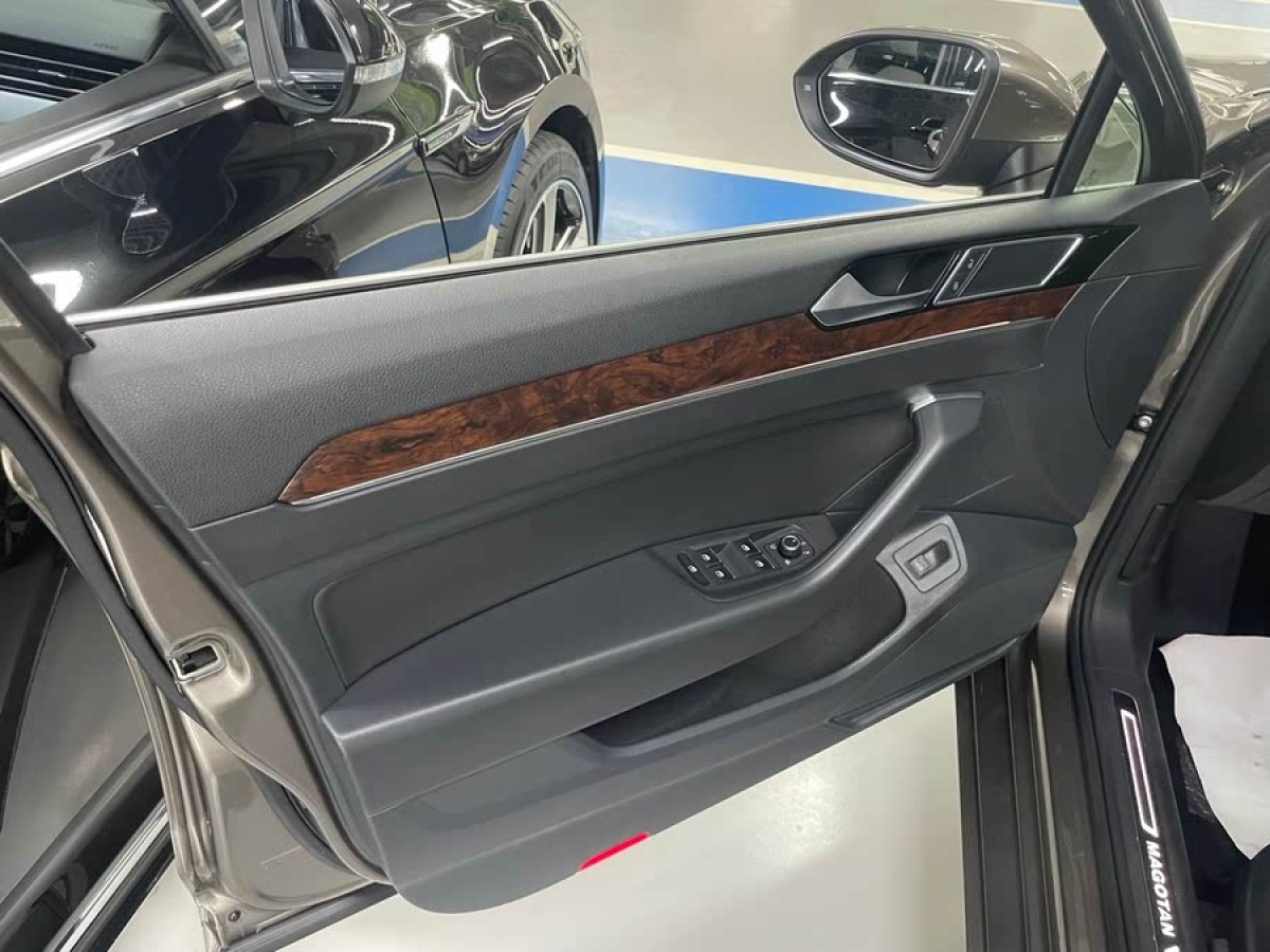 大眾 邁騰  2018款 330TSI DSG 尊貴型圖片