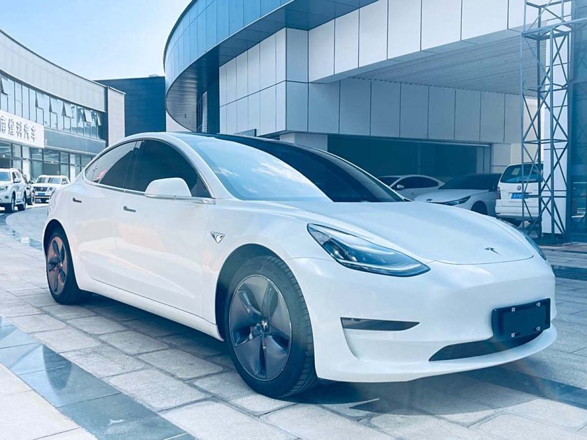 特斯拉 Model 3  2021款 改款 標準續(xù)航后驅(qū)升級版圖片