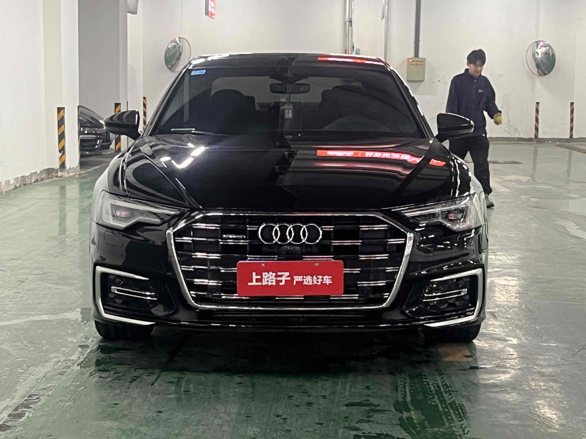 奧迪 奧迪A6L  2023款 改款 45 TFSI 臻選動(dòng)感型圖片