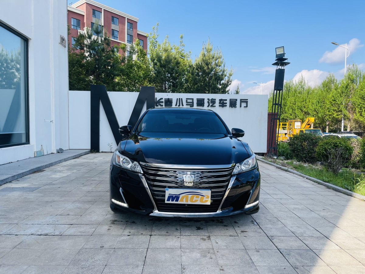豐田 皇冠  2018款 2.0T 時(shí)尚版圖片