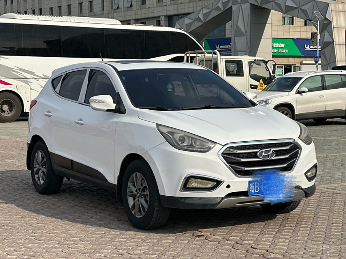 現(xiàn)代 ix35  2015款 2.0L 自動兩驅(qū)舒適型 國V圖片