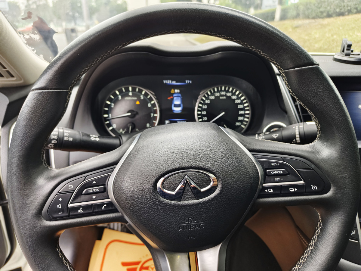 英菲尼迪 Q50L  2022款 2.0T 舒適版圖片