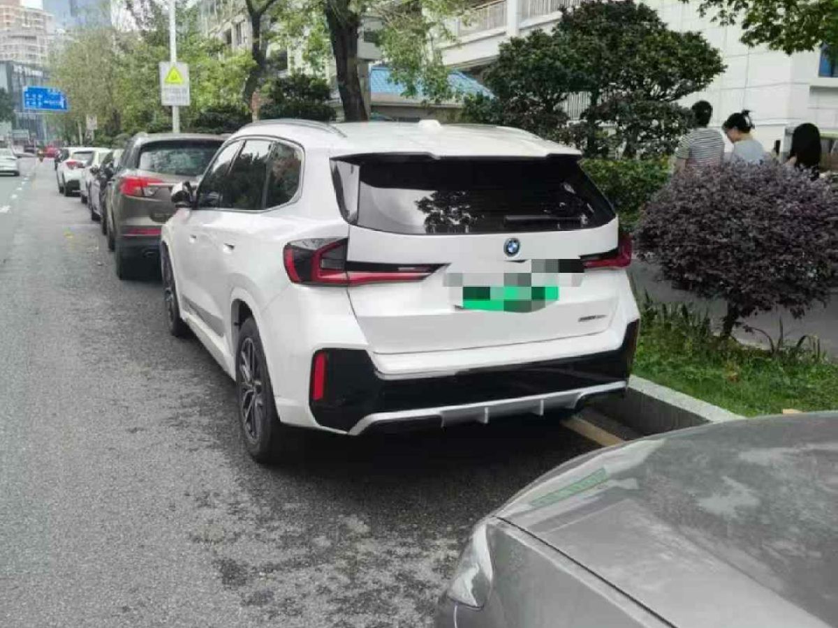 寶馬 寶馬X1  2024款 sDrive25Li X設(shè)計套裝圖片