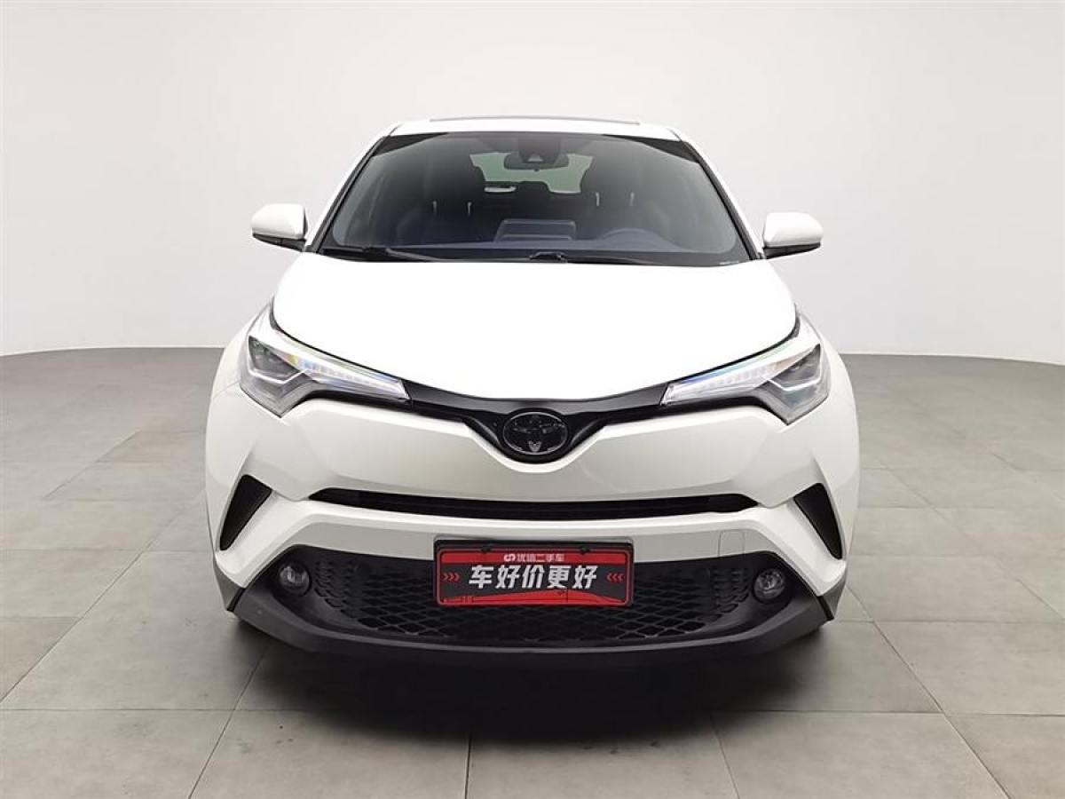 豐田 C-HR  2018款 2.0L 領(lǐng)先天窗版 國VI圖片