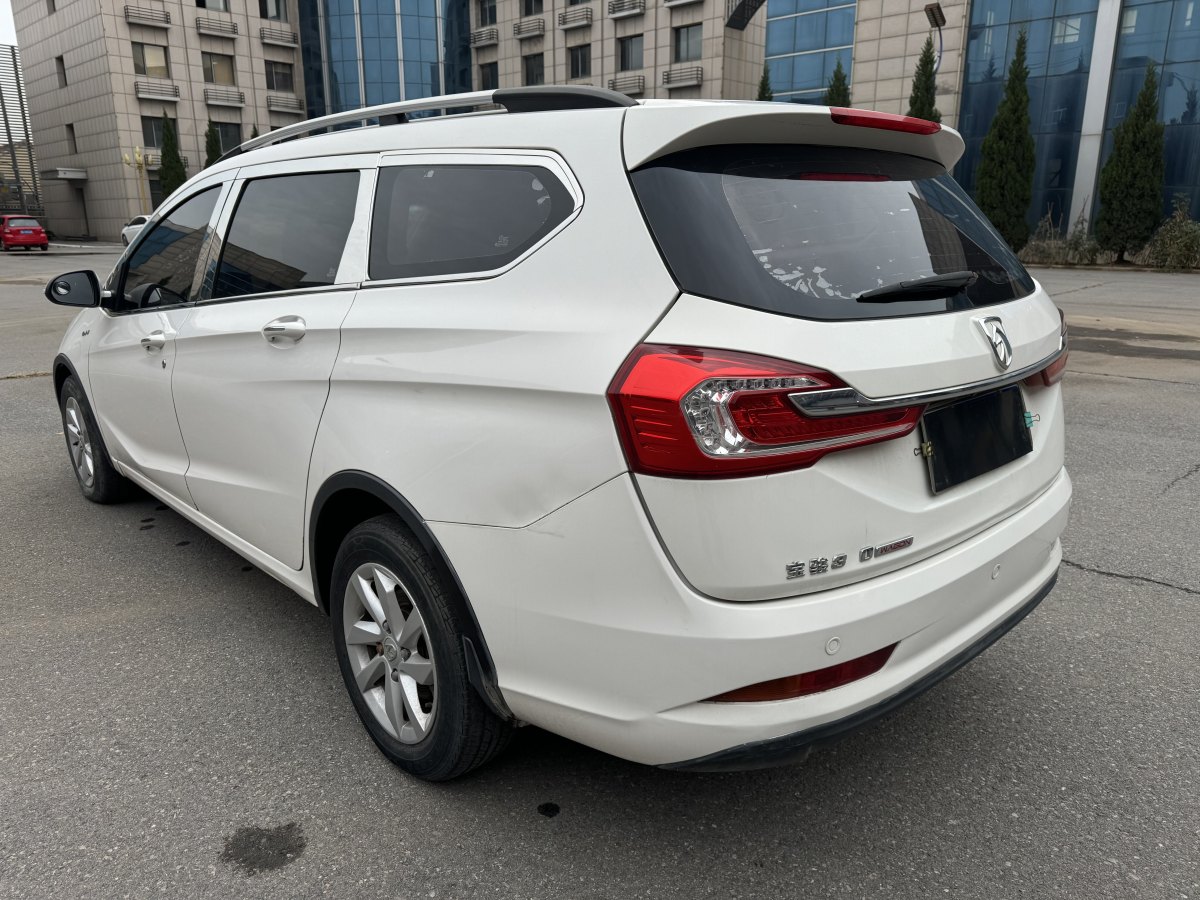 寶駿 730  2016款 1.5L 手動舒適型 7座圖片