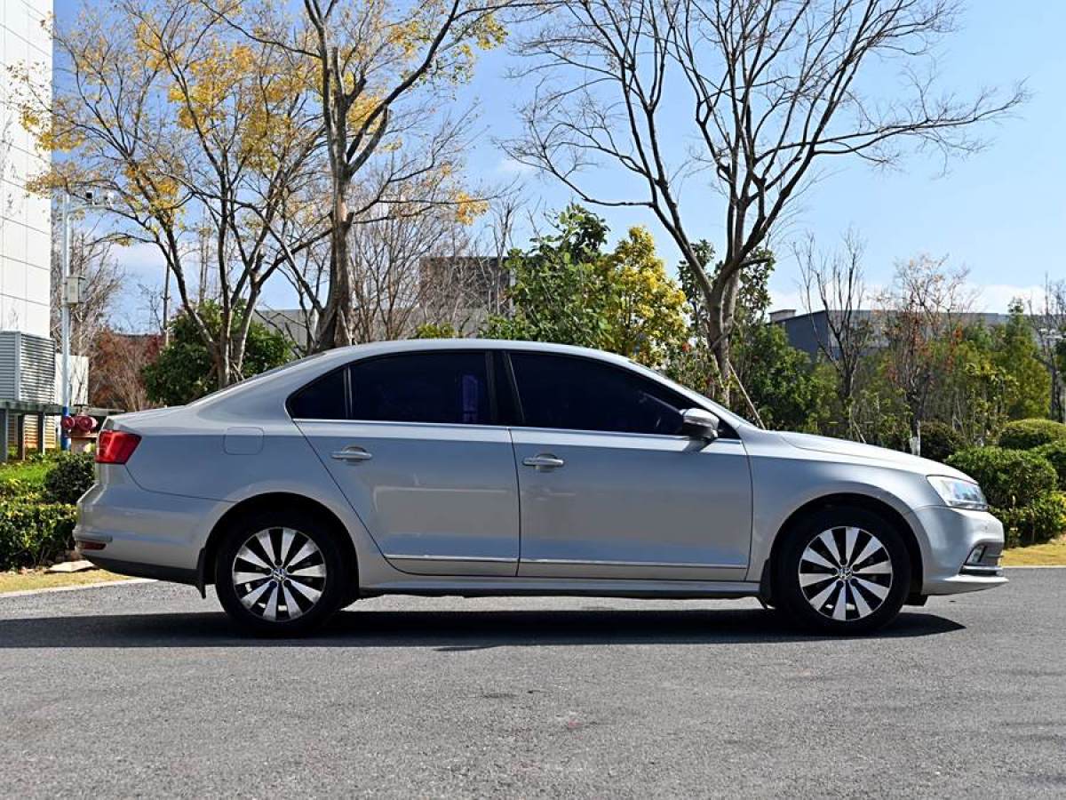 大眾 速騰  2015款 230TSI 自動豪華型圖片