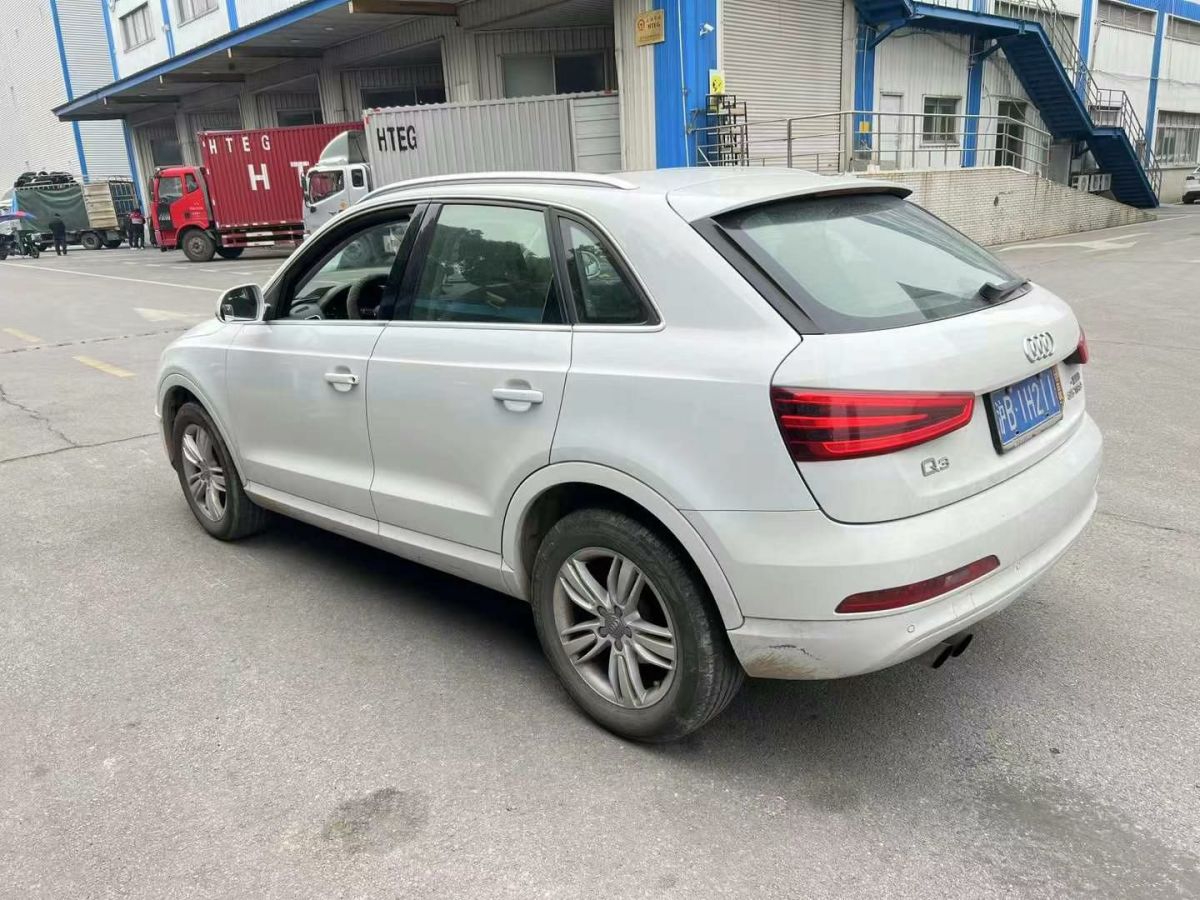 奧迪 奧迪Q3  2014款 Q3 1.4T 30TFSI 手動標(biāo)準(zhǔn)型圖片