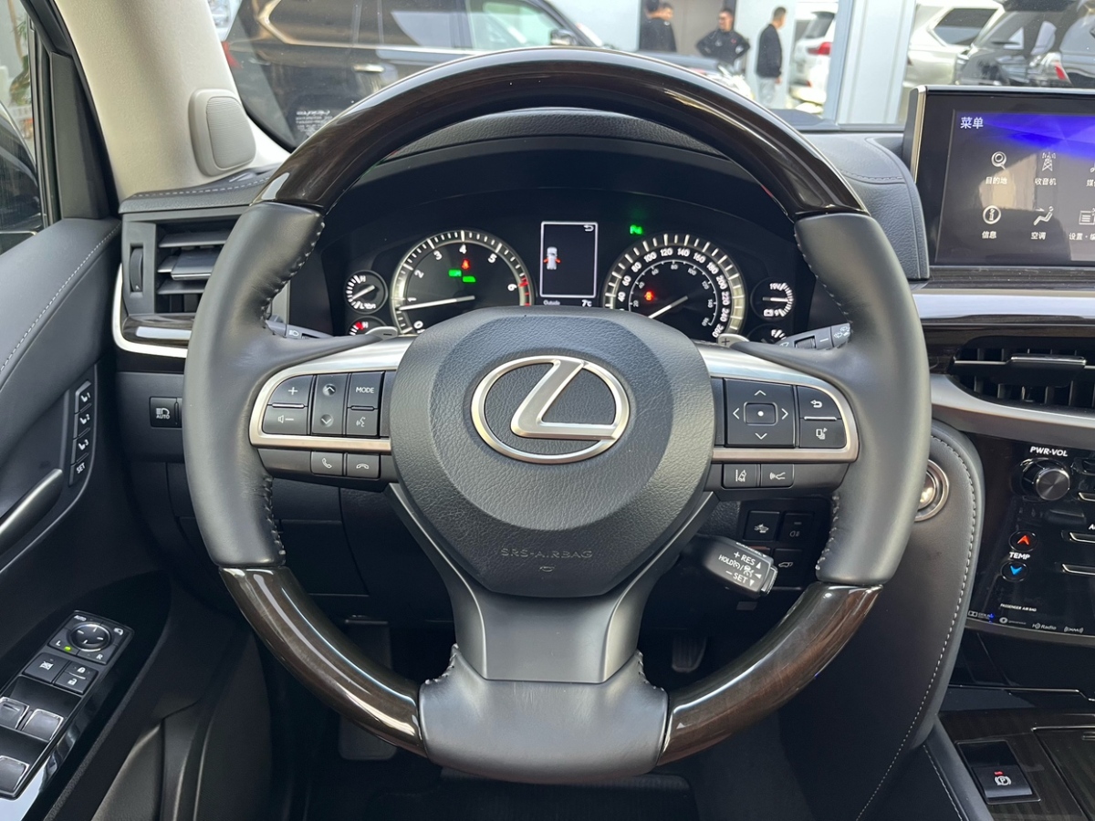 雷克薩斯LX570標(biāo)準(zhǔn)型（加版）2020款圖片