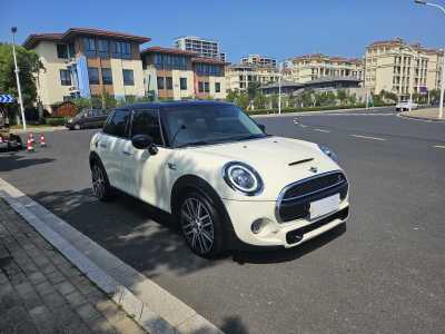 2021年4月 MINI MINI 2.0T COOPER S 艺术家 五门版图片