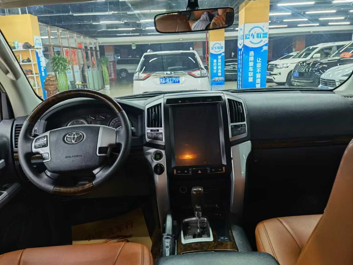 豐田 蘭德酷路澤  2015款 4.6L V8 中東限量版圖片