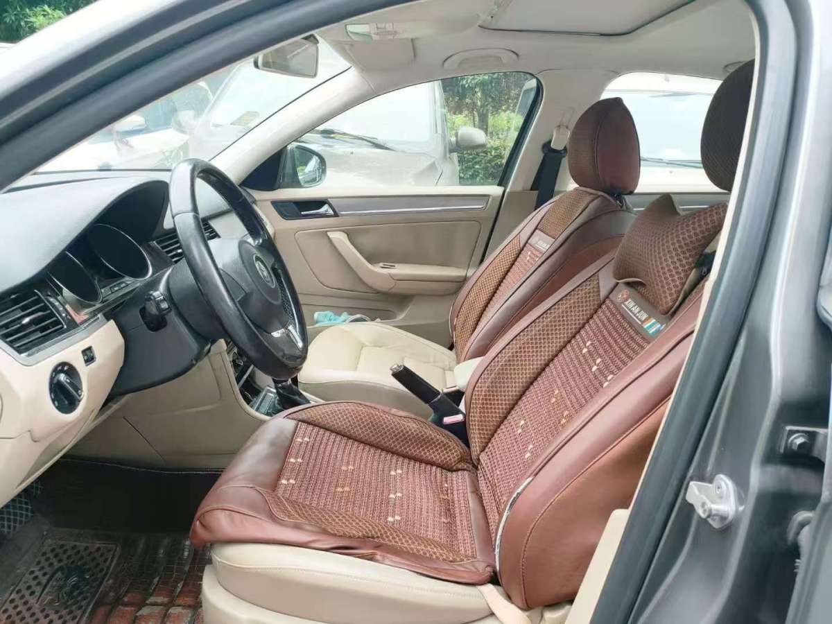 大眾 寶來  2013款 1.6L 自動(dòng)舒適型圖片