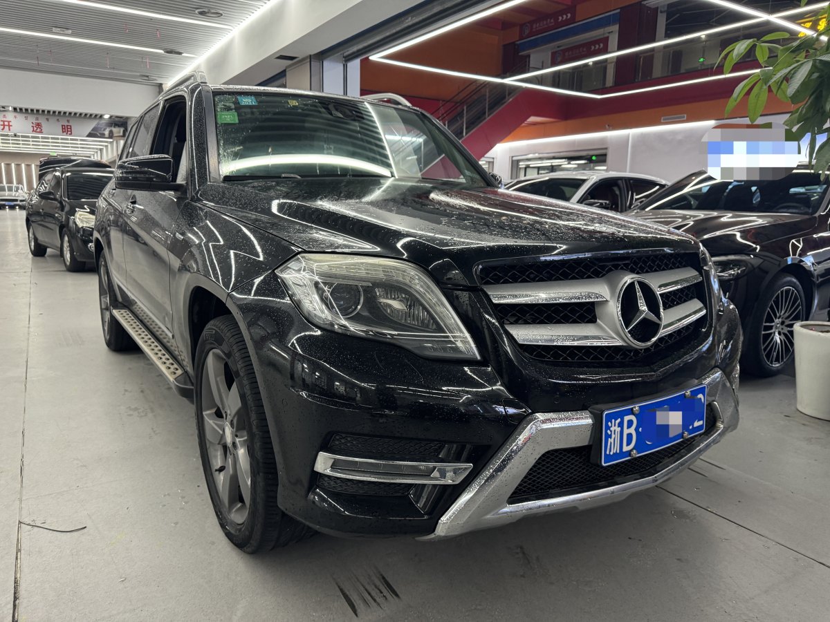 奔馳 奔馳GLK級(jí)  2015款 GLK 260 4MATIC 動(dòng)感型 極致版圖片