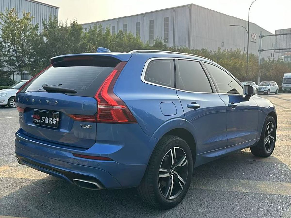 沃爾沃 XC60  2019款 T5 四驅(qū)智遠(yuǎn)運(yùn)動(dòng)版 國(guó)VI圖片